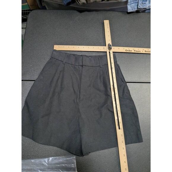 NWT Zara Women's High-Waisted Pleated Shorts Black XS - Picture 6 of 6